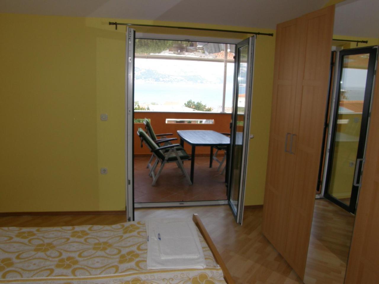 Apartments Pintar Zarok Baška Chambre photo