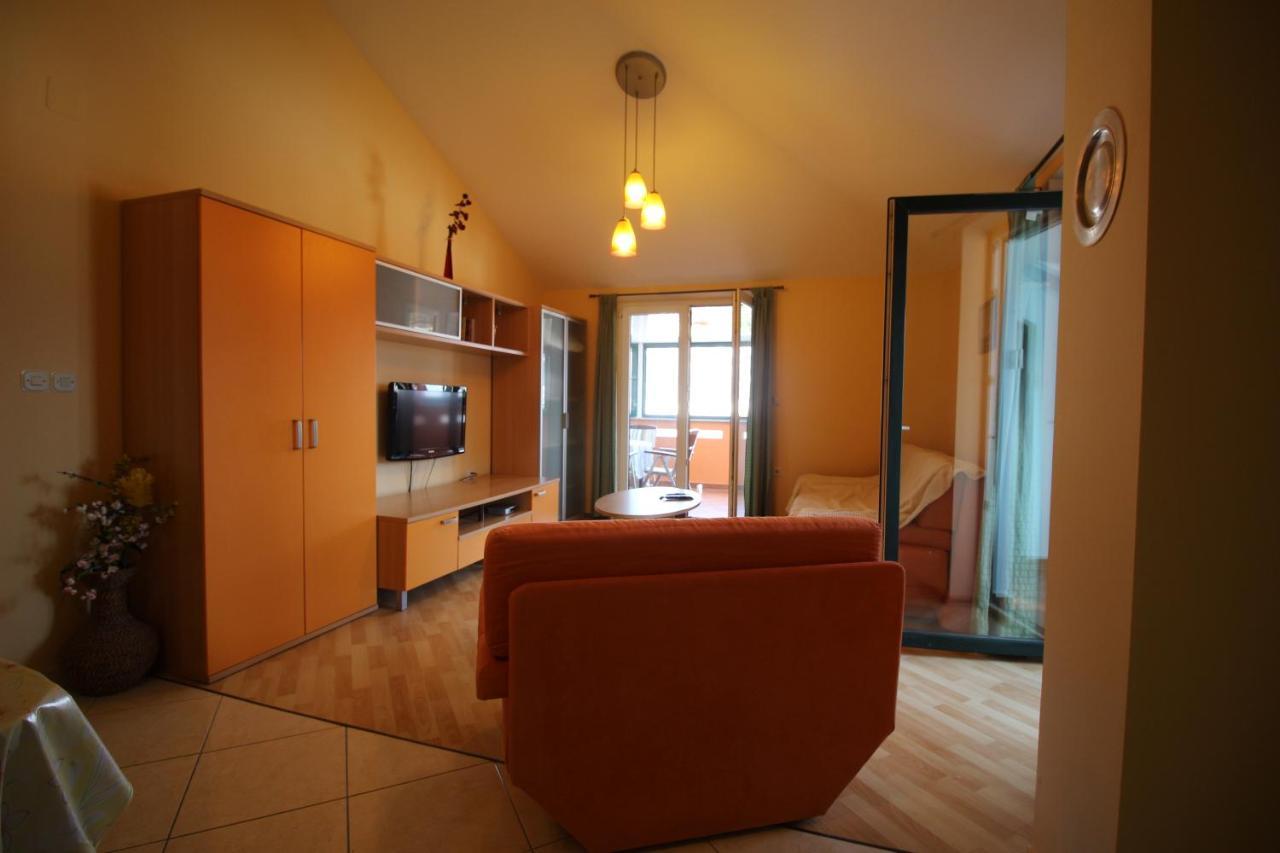 Apartments Pintar Zarok Baška Extérieur photo