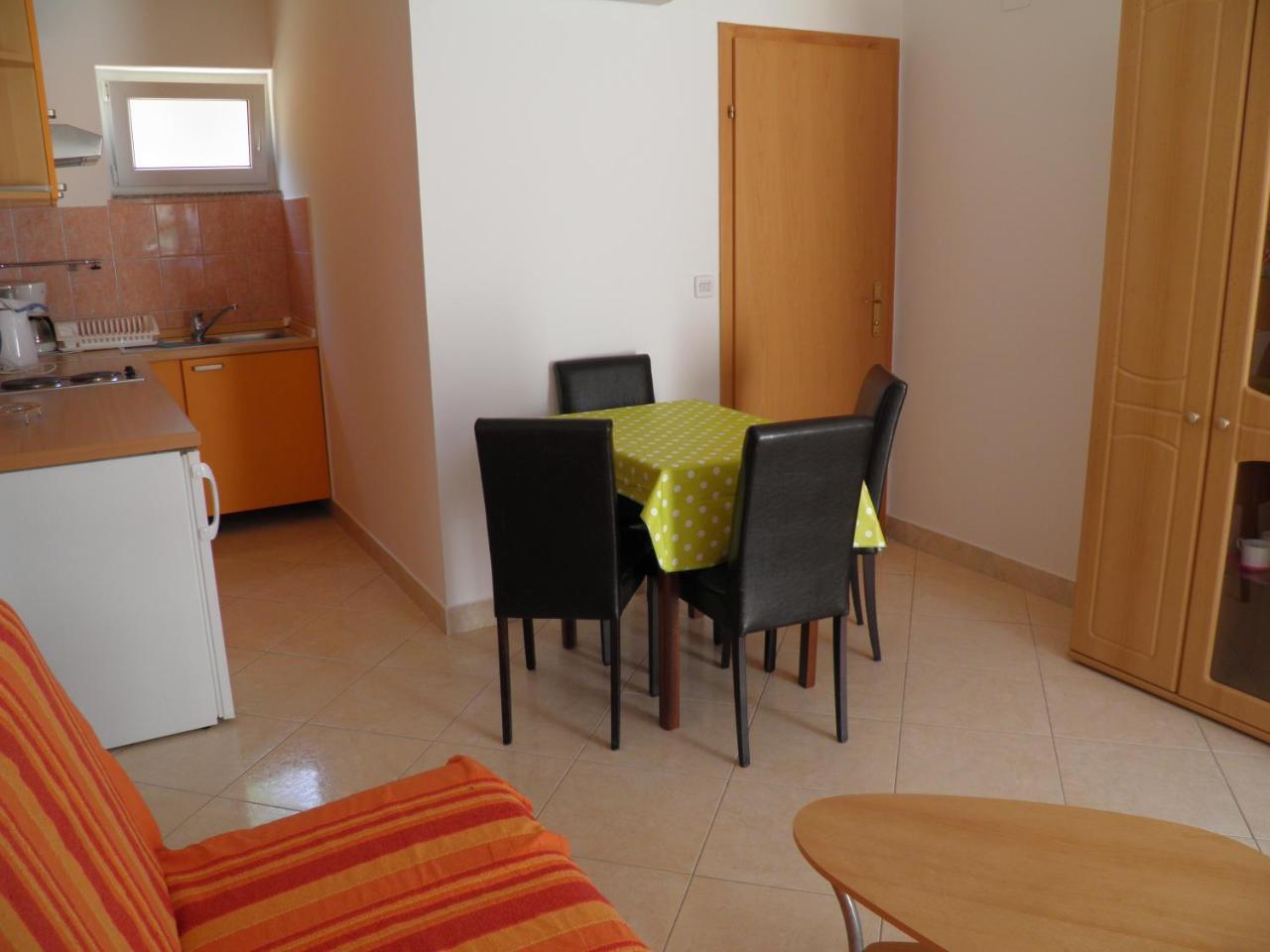 Apartments Pintar Zarok Baška Extérieur photo
